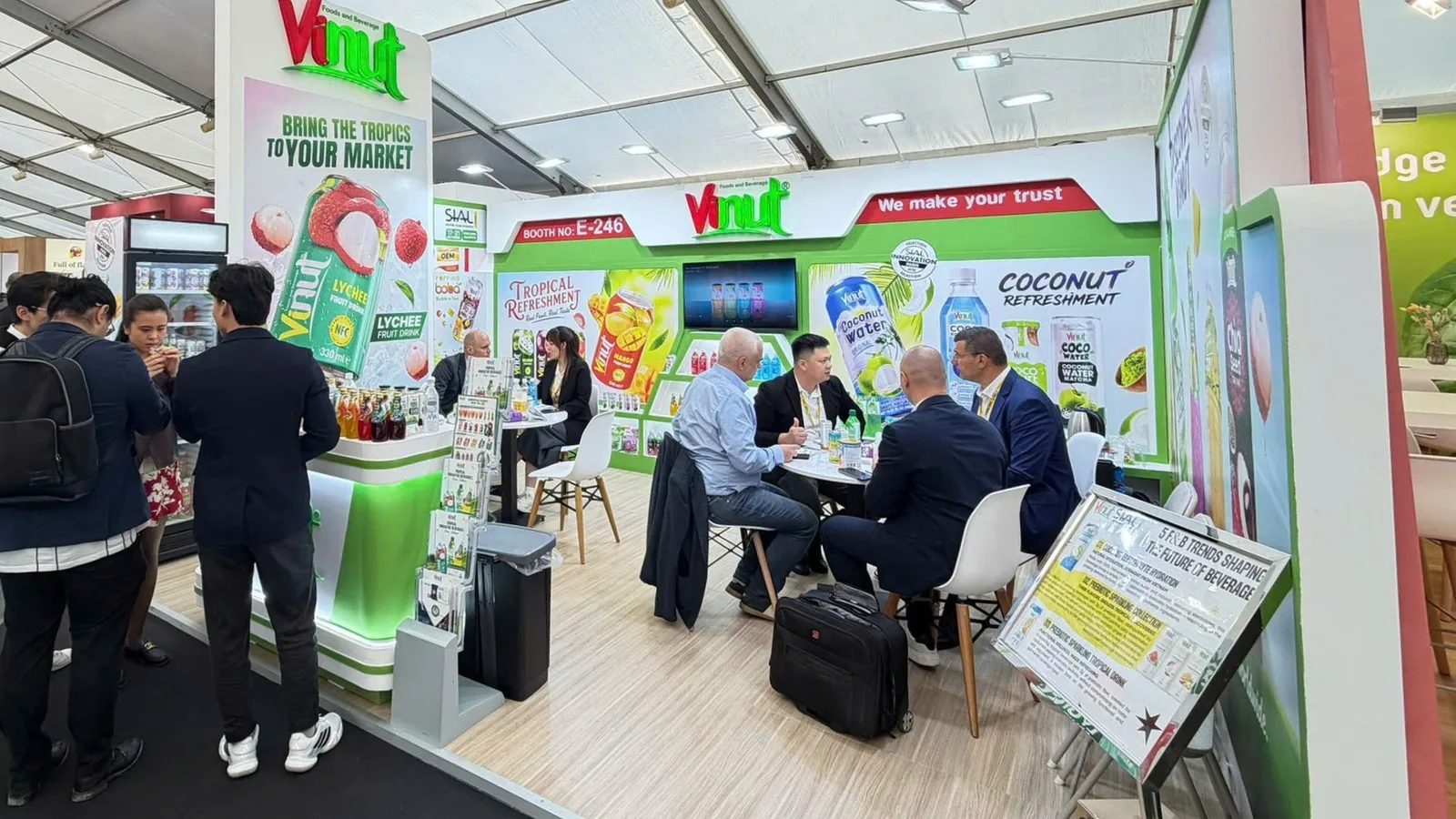 Vinut at Sial Paris